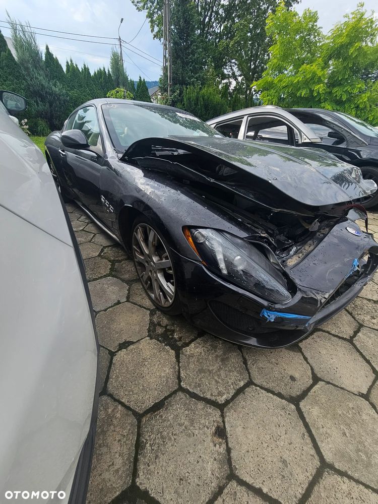 Maserati GranTurismo - 12