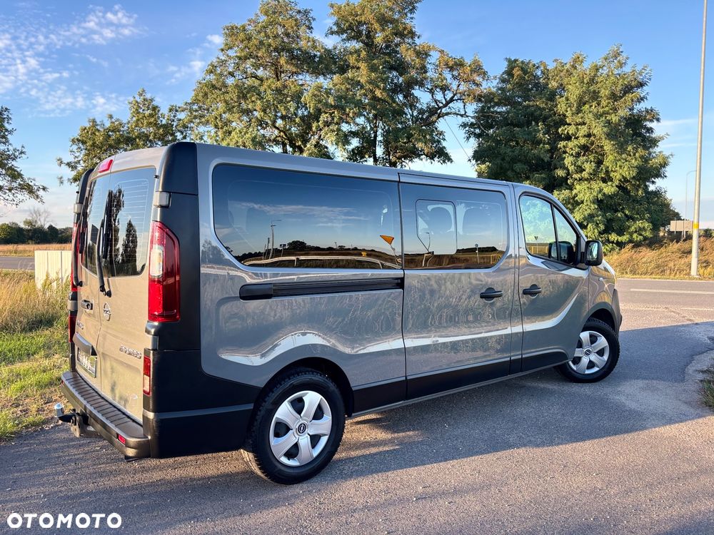 Opel Vivaro - 12