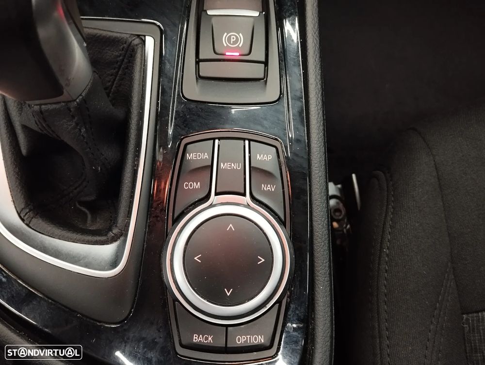 BMW 225xe Active Tourer Advantage - 41