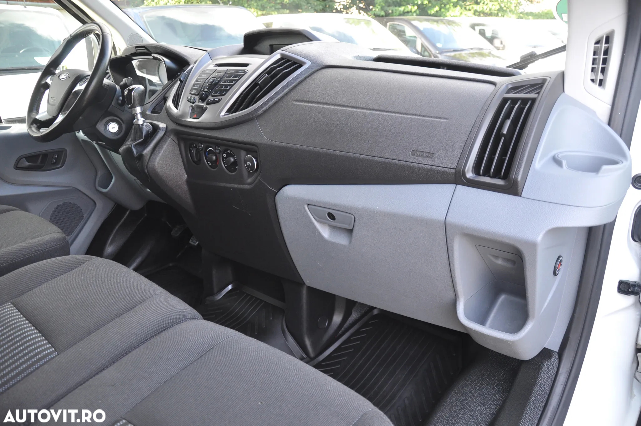 Ford Transit L2H2 Van - 13