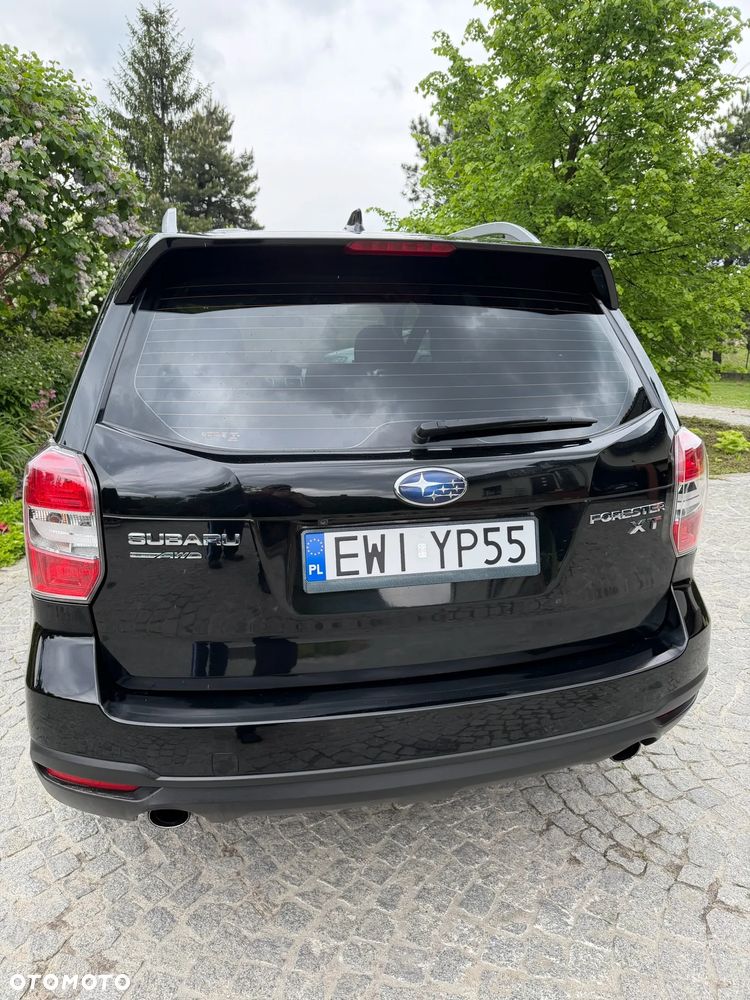Subaru Forester 2.0 XT Comfort Lineartronic - 10