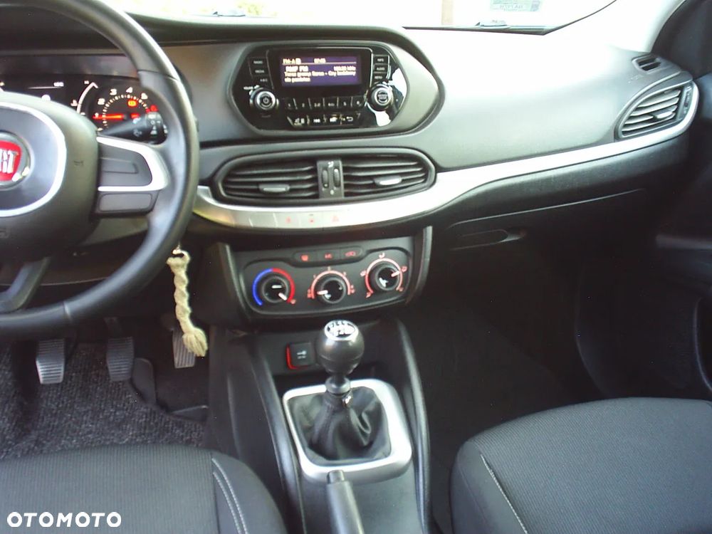 Fiat Tipo 1.4 T-Jet 16v Easy - 5