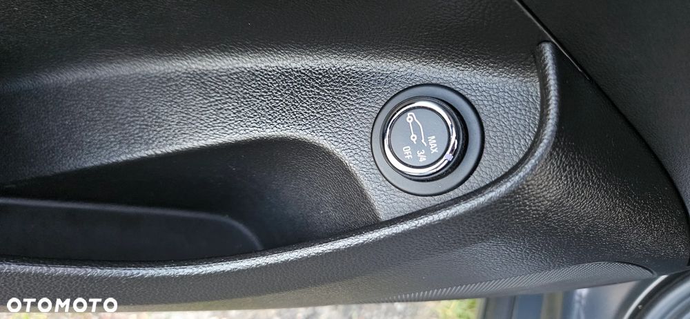 Opel Insignia - 27