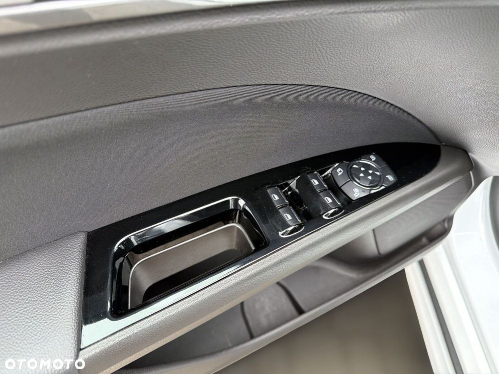 Ford Mondeo - 20