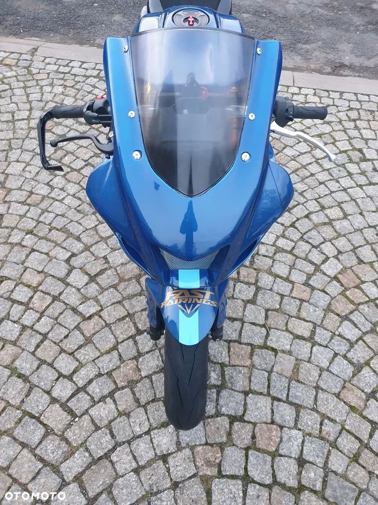 Yamaha R7 - 4