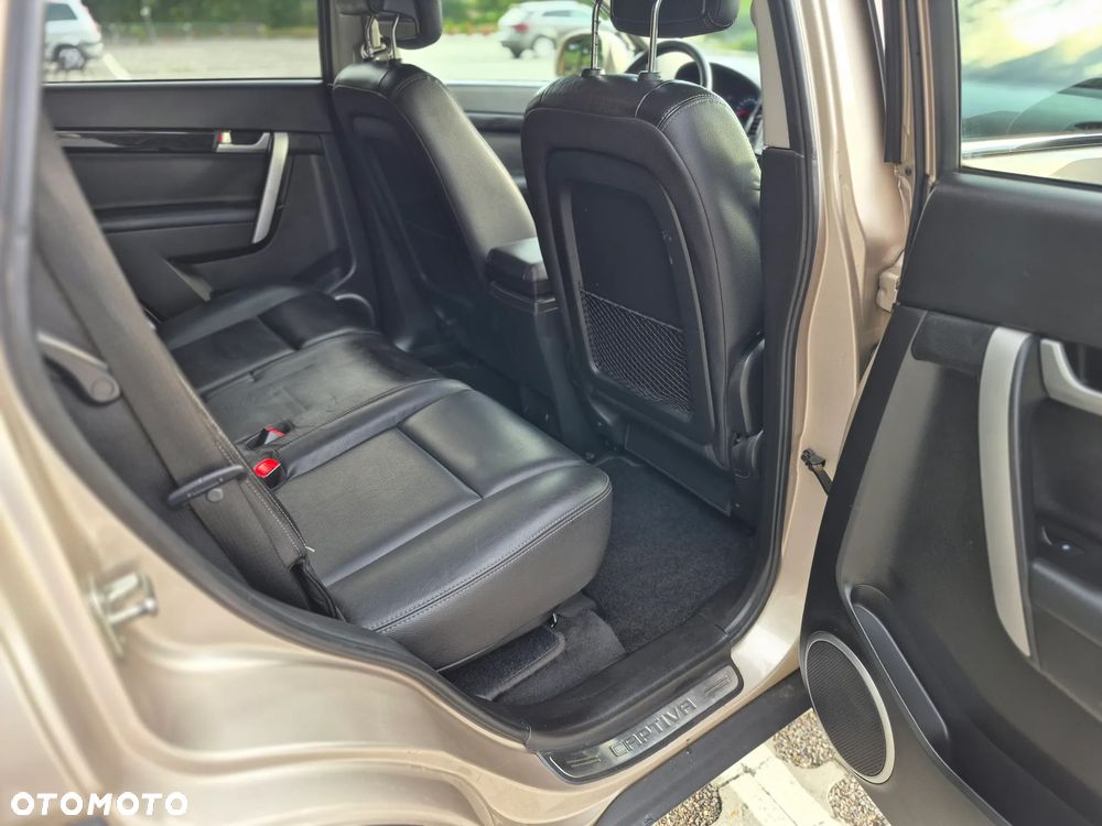 Chevrolet Captiva 2.2 TD AWD LTZ - 22