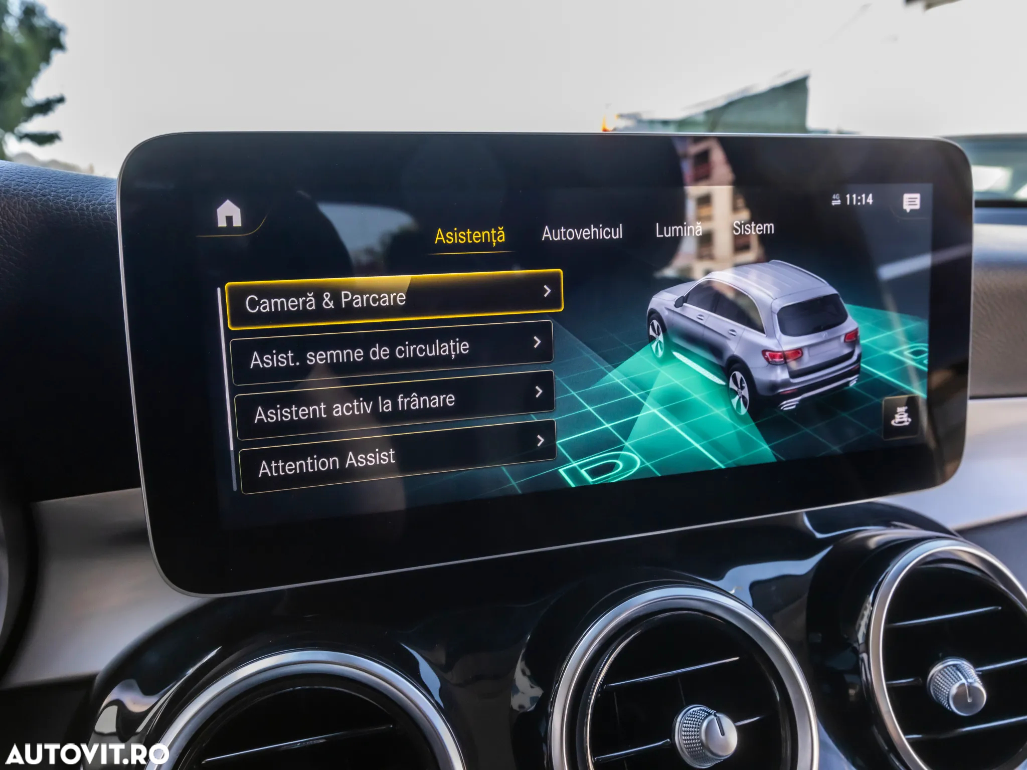 Mercedes-Benz GLC 300 e 4Matic 9G-TRONIC - 26