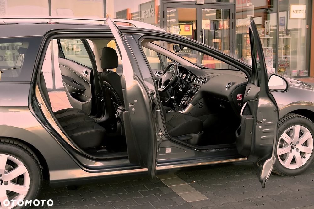 Peugeot 308 HDi FAP 150 Business Line Niveau 2 - 14