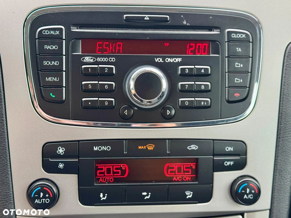 Ford Galaxy 2.0 FF Titanium - 33