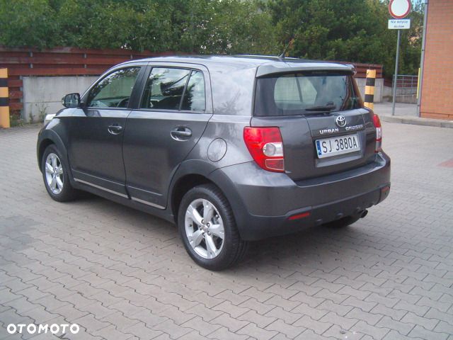 Toyota Urban Cruiser - 7
