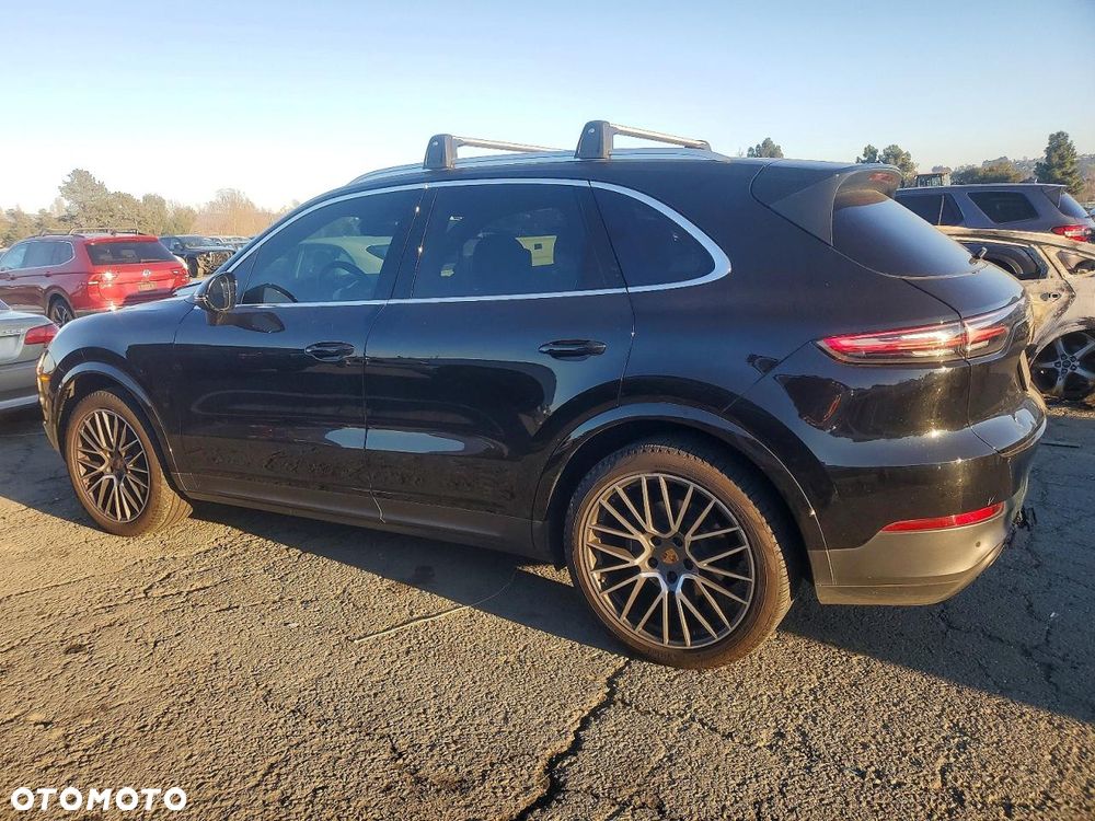 Porsche Cayenne Standard - 3