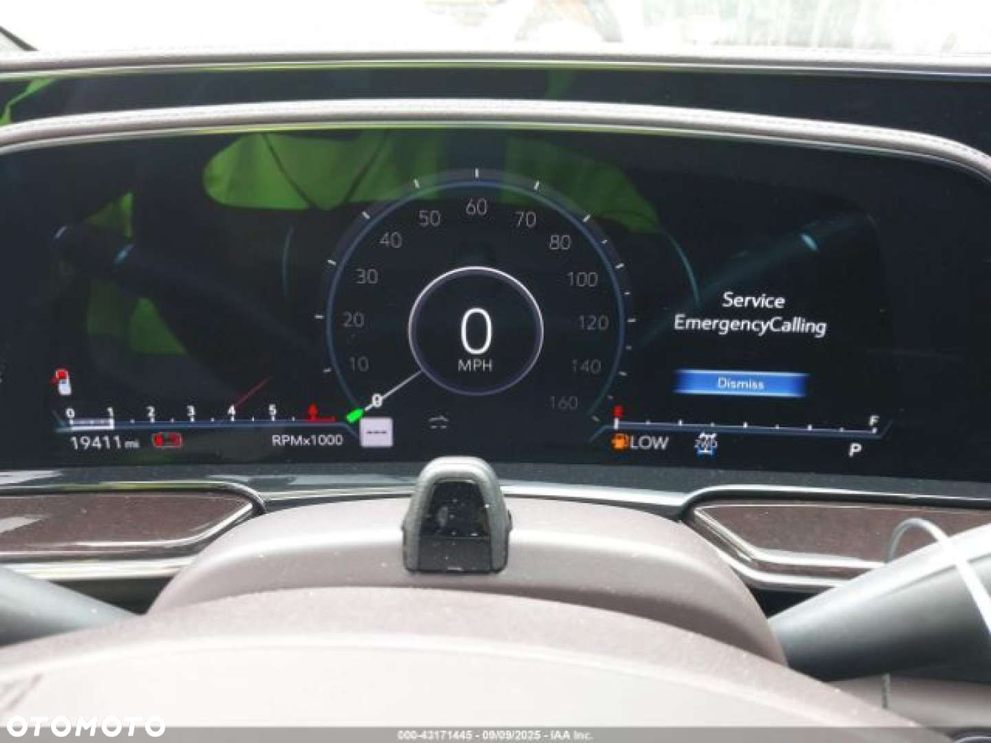 Cadillac Escalade - 11