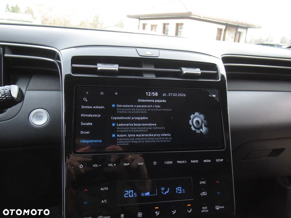 Hyundai Tucson 1.6 T-GDi HEV Executive 2WD - 28