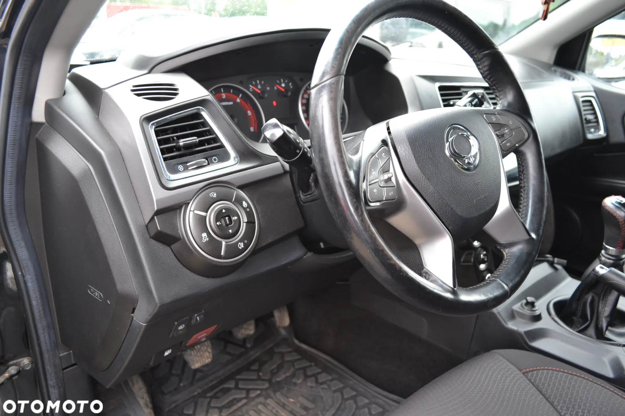 SsangYong/KGM Actyon Sports 4WD Crystal - 11