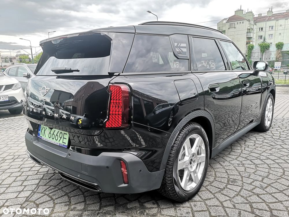 MINI Countryman SE ALL4 Favoured Trim - 3