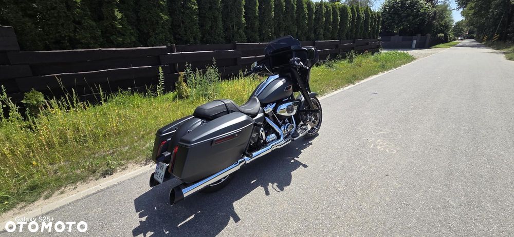Harley-Davidson Touring Street Glide - 15