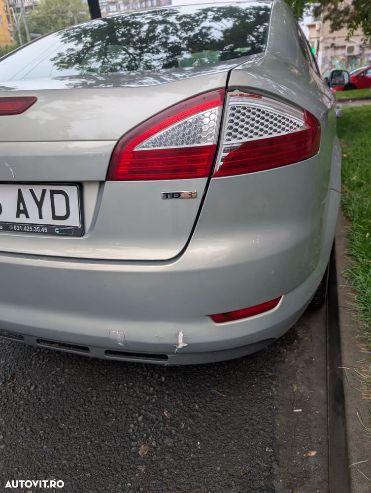 Ford Mondeo 1.8 TDCi Trend - 13