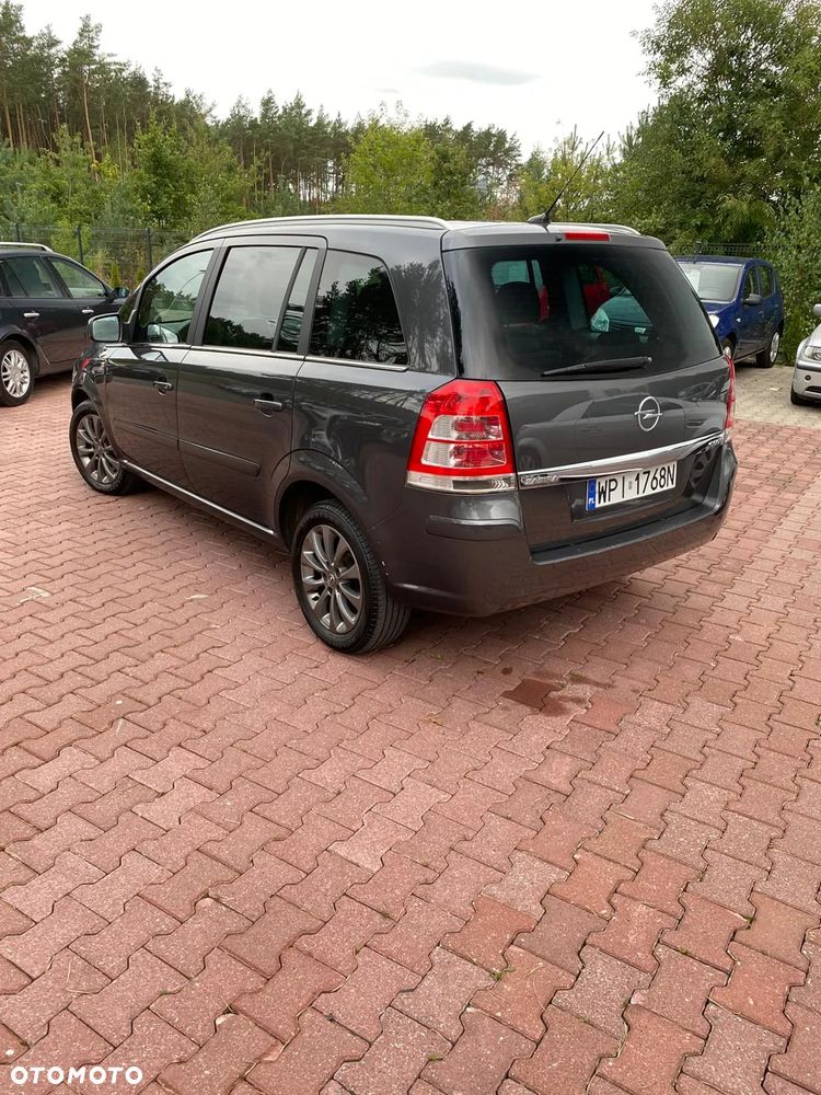 Opel Zafira 1.6 Cosmo - 5