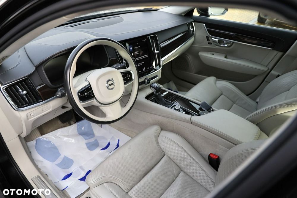 Volvo S90 - 11