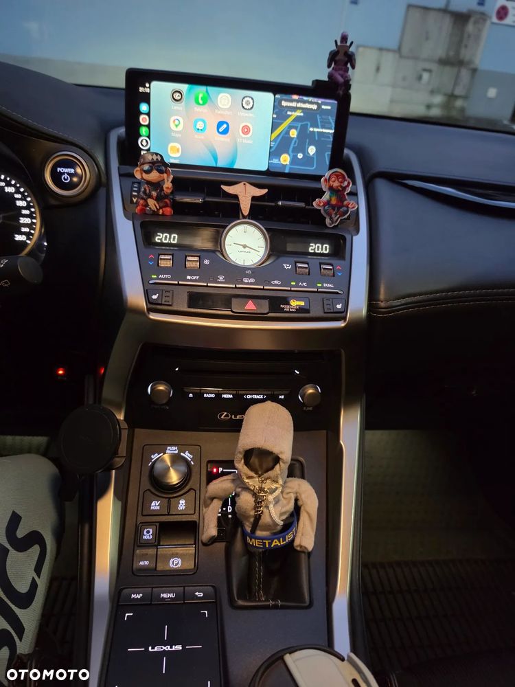 Lexus NX 300h Elegance AWD - 19