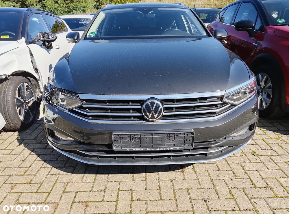Volkswagen Passat - 2
