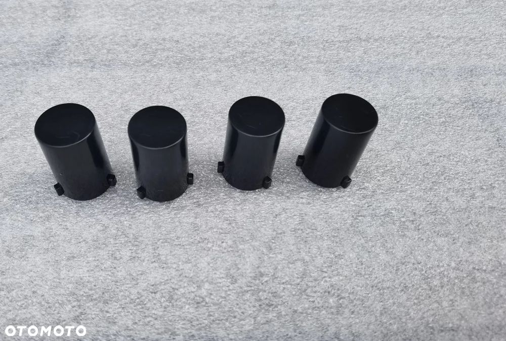 ZAŚLEPKA ZAŚLEPKI CZUJNIKA PARKOWANIA 24MM ZDERZAKA BMW E60 M PAKIET M5