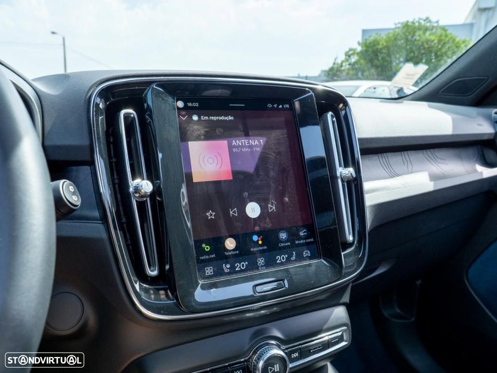 Volvo XC 40 Recharge Ultimate — fotografia 40