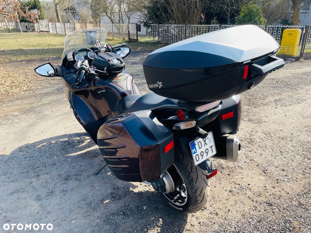 Kawasaki GTR - 4