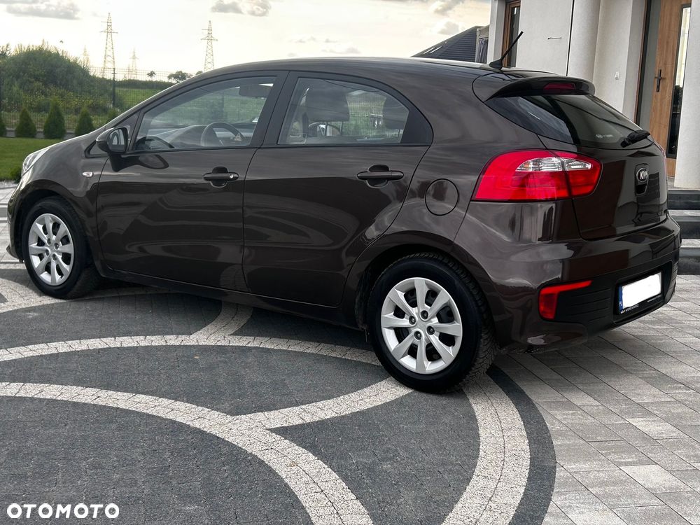 Kia Rio - 7