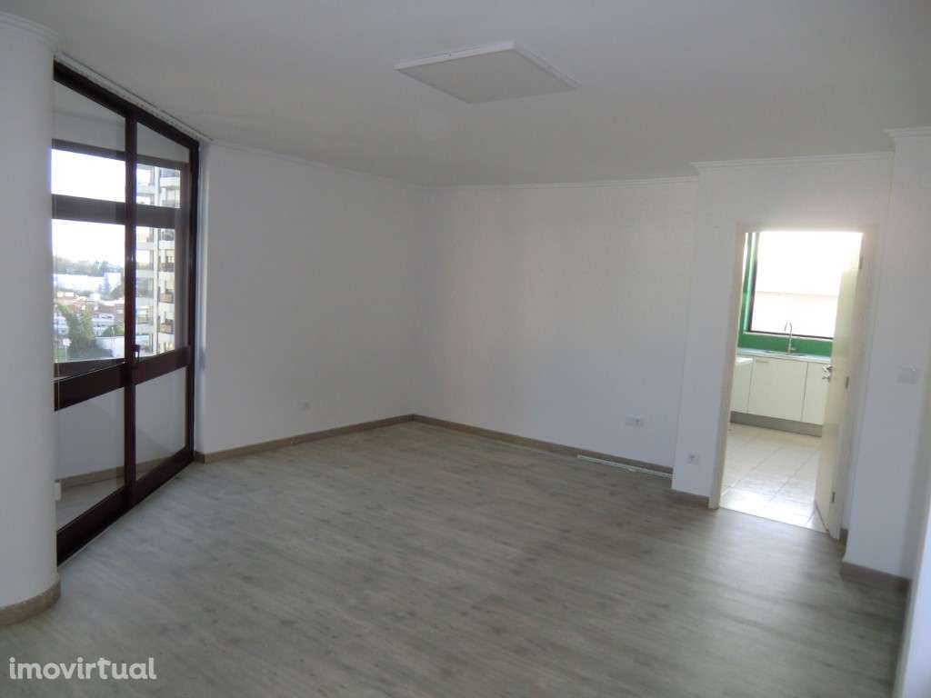 Apartamento T 2 ,São João Madeira - Grande imagem: 5/18