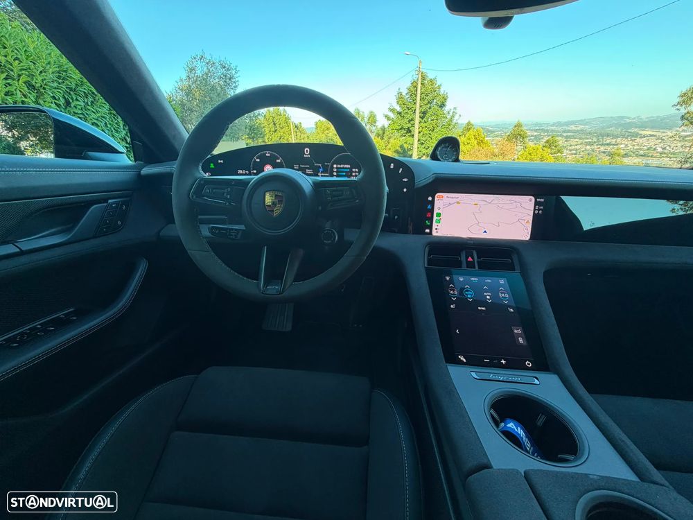 Porsche Taycan Sport Turismo GTS - 38