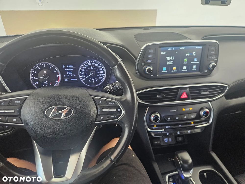 Hyundai Santa Fe - 19