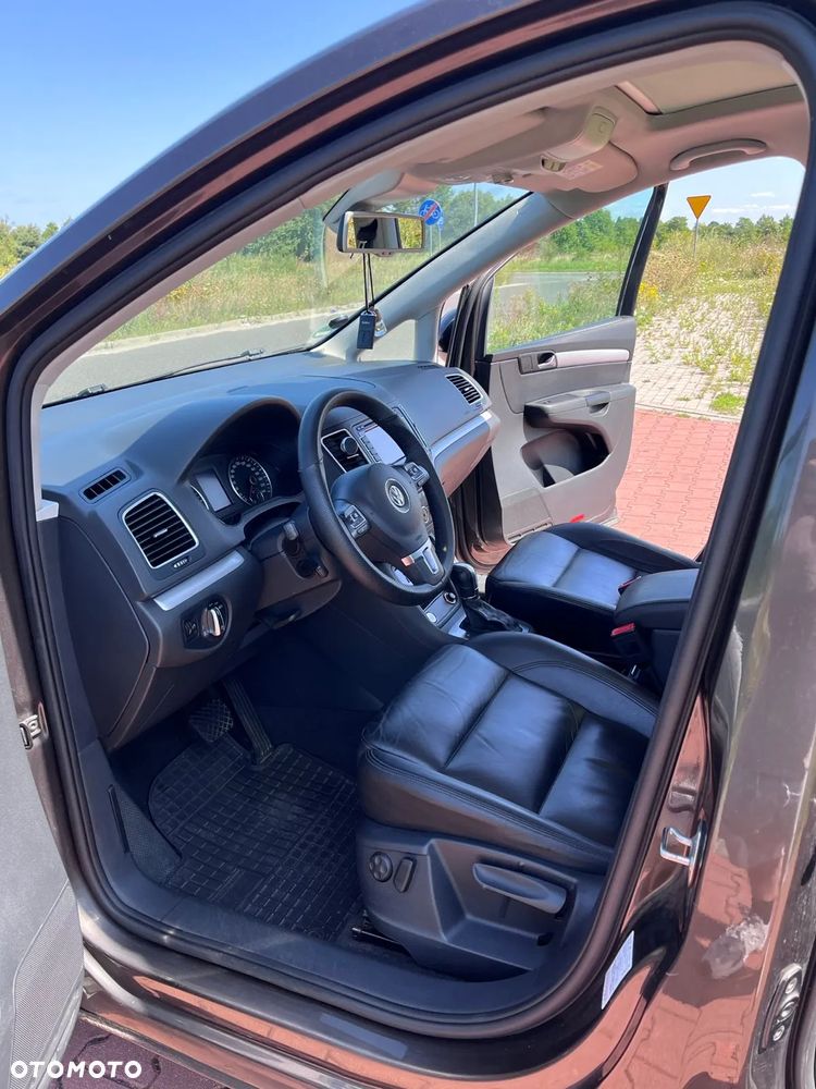 Volkswagen Sharan 2.0 TDI Highline DSG - 9