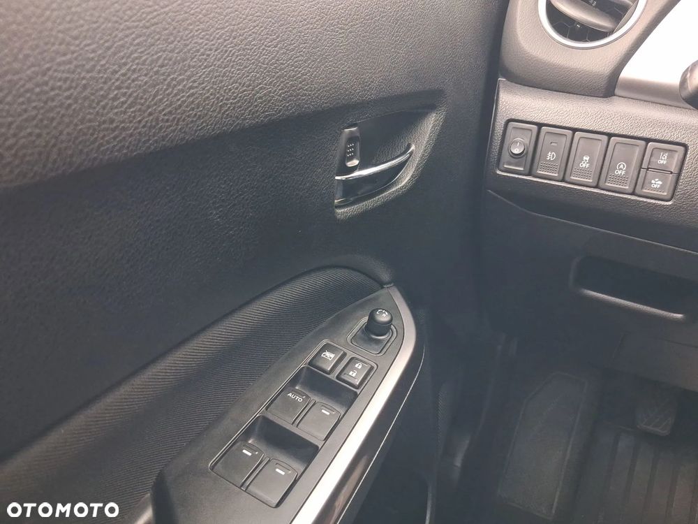 Suzuki Vitara 1.4 Boosterjet SHVS Premium 2WD - 33