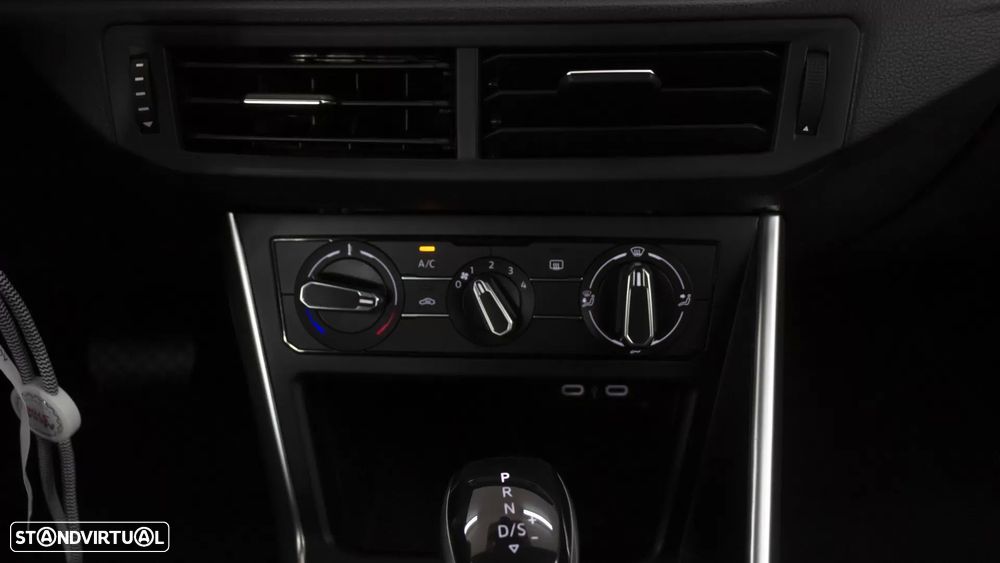 VW Taigo 1.0 TSI Life DSG - 32