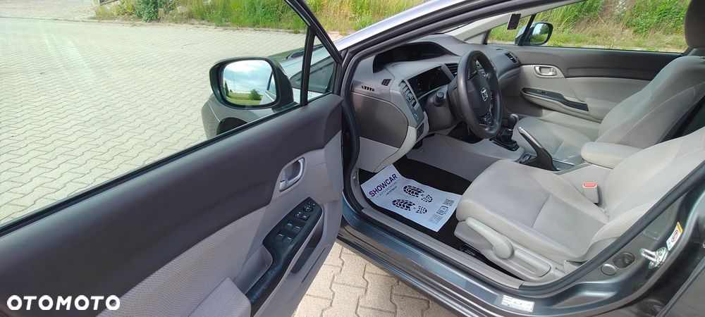 Honda Civic 1.8 i-VTEC Comfort - 14