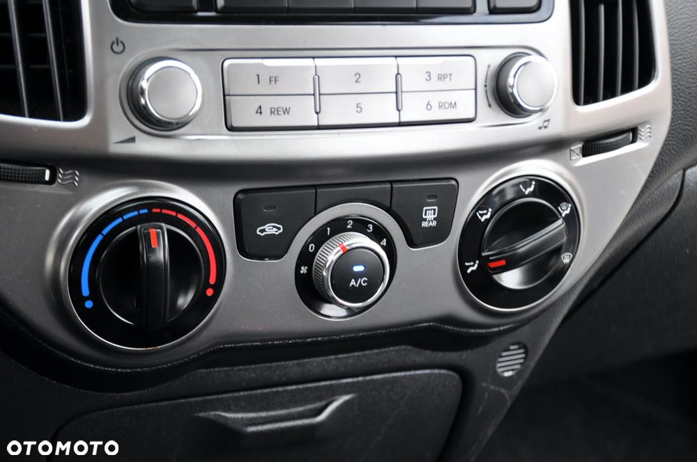 Hyundai i20 - 38