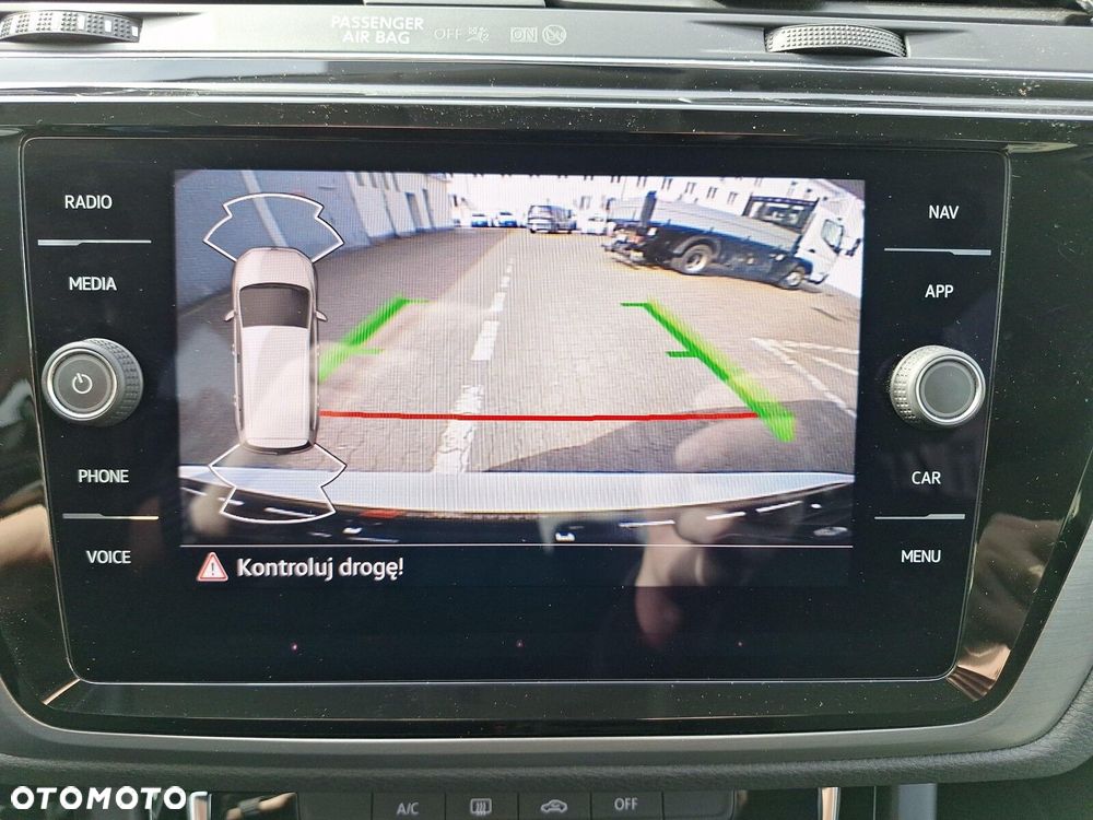 Volkswagen Touran - 18