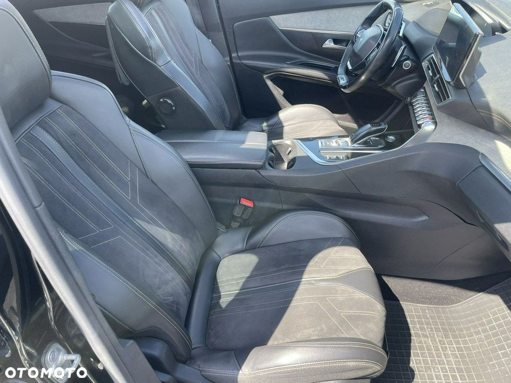 Peugeot 5008 - 36