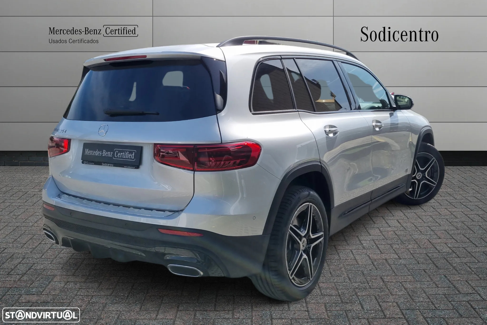 Mercedes-Benz GLB 180 d AMG Line - 4