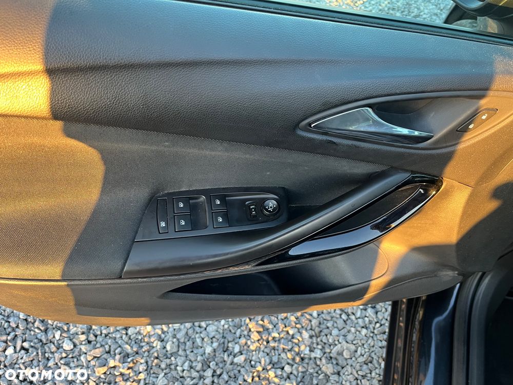 Opel Astra 1.4 Turbo Innovation - 18