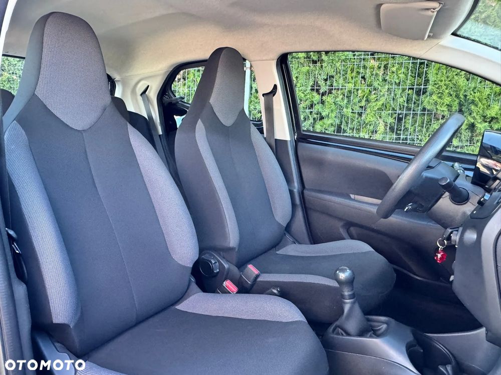 Toyota Aygo x-cite - 14