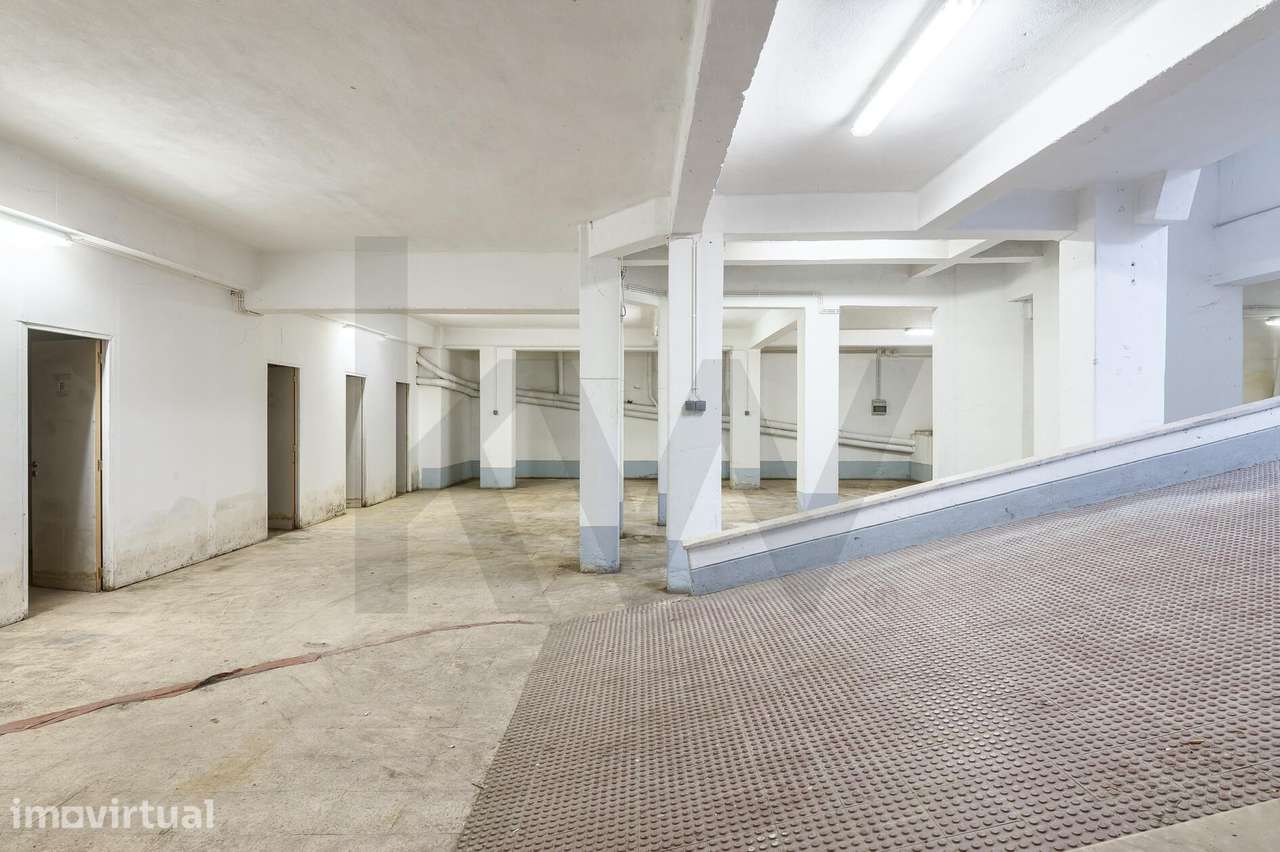 Espaço Comercial e Armazém com 523 m2 no Alto de São João – Lisboa - Grande imagem: 3/30