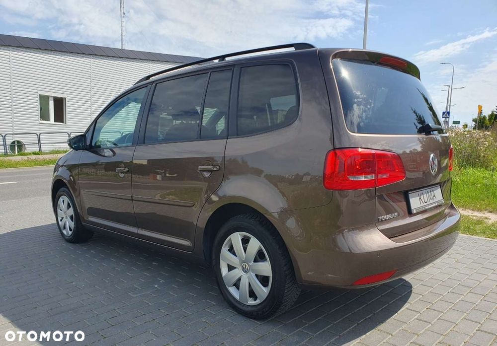 Volkswagen Touran - 21