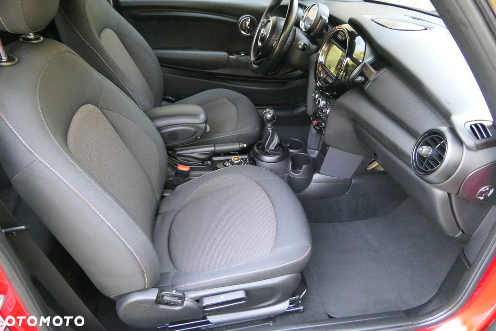 MINI ONE D Blackyard - 18