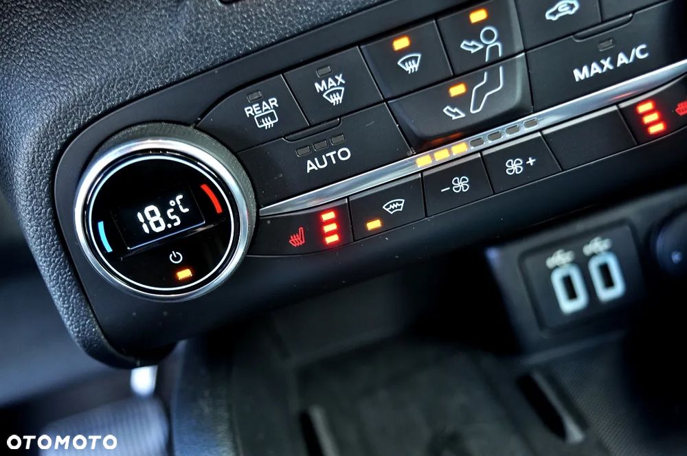 Ford Kuga 2.0 EcoBlue AWD ST-Line X - 28