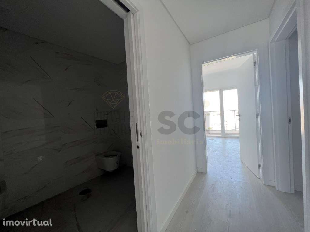 Apartamento T3 em Santa Marta do Pinhal - Grande imagem: 4/22
