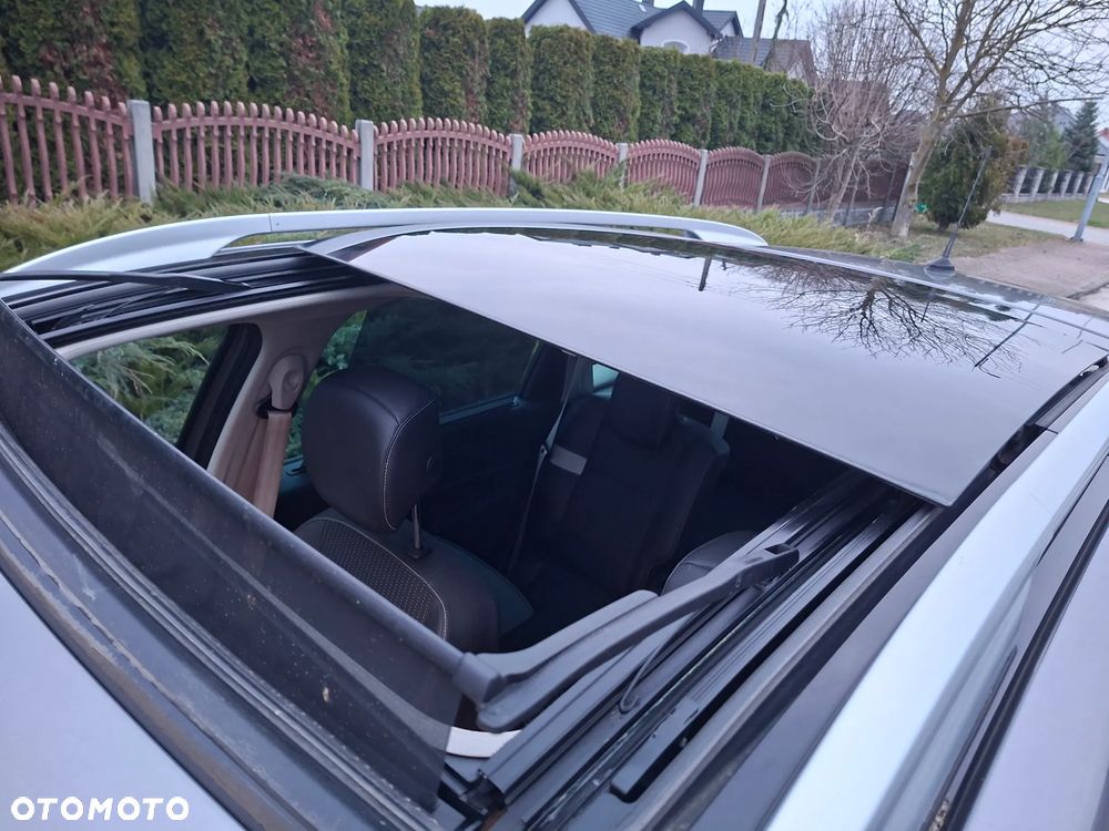Renault Scenic 1.6 dCi Energy Bose Edition - 6