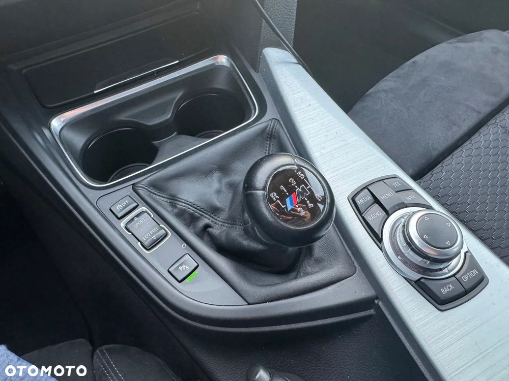BMW Seria 3 320d - 13
