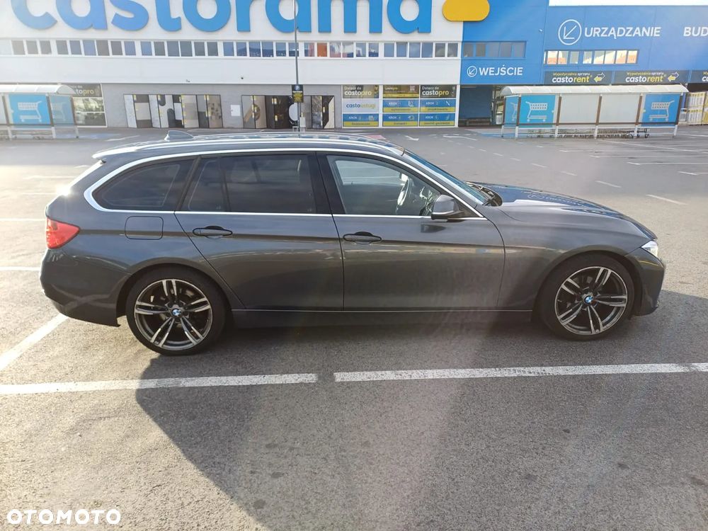 BMW Seria 3 ver-320d-efficient-dynamics-luxury-line - 1